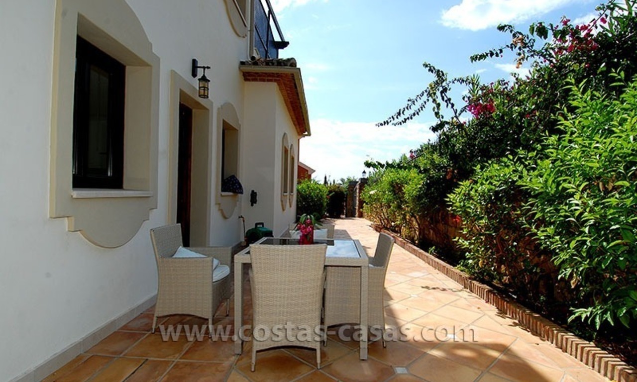 Villa exclusiva de estilo andaluz a la venta en la zona de Marbella - Benahavis 10