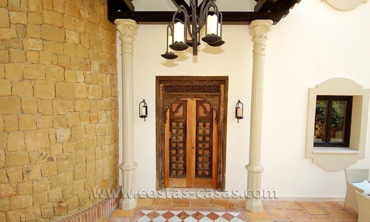 Villa exclusiva de estilo andaluz a la venta en la zona de Marbella - Benahavis 11