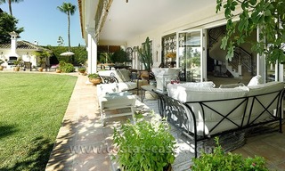 Villa exclusiva de estilo andaluz a la venta en Marbella - Benahavis 5