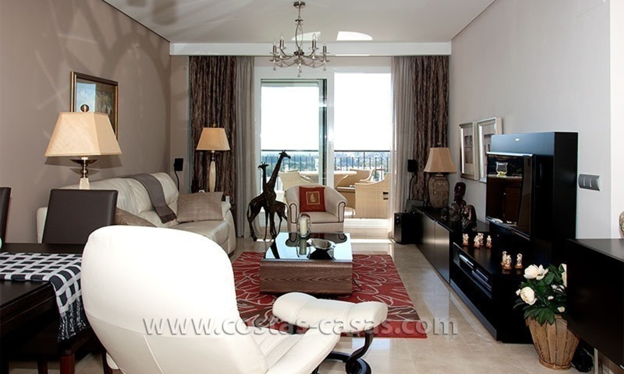 En venta Marbella - Benahavís: Apartamento en primera línea de Campo de Golf 6