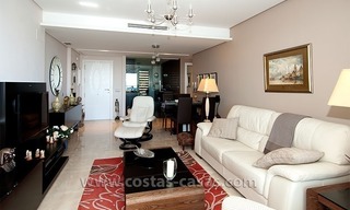 En venta Marbella - Benahavís: Apartamento en primera línea de Campo de Golf 7