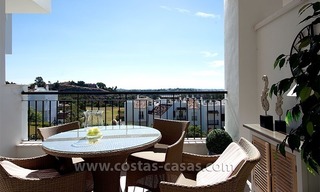 En venta Marbella - Benahavís: Apartamento en primera línea de Campo de Golf 3