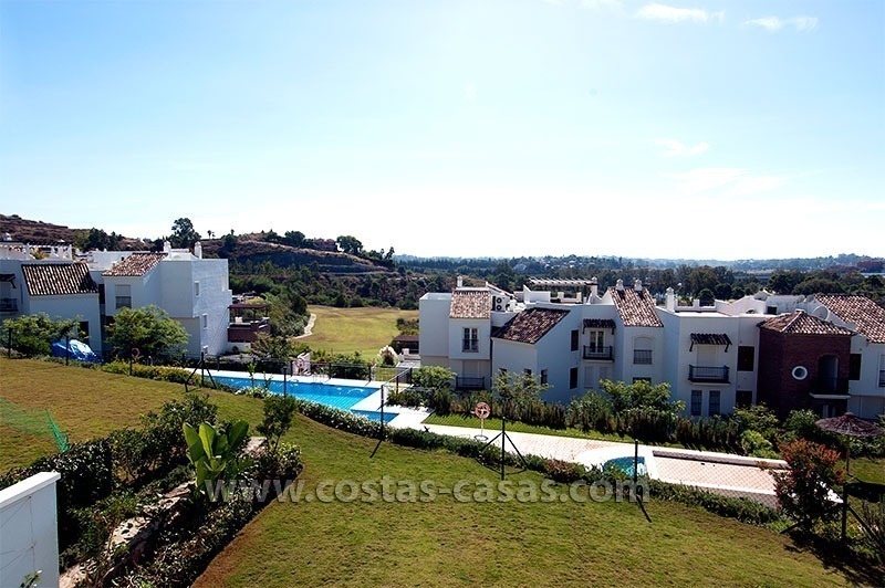 En venta Marbella - Benahavís: Apartamento en primera línea de Campo de Golf