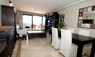 En venta en Marbella - area de Benahavís: Apartamento de golf 8