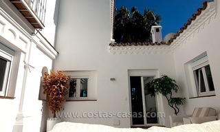 En venta: Villa muy bien situada, amplia y completamente renovada en Marbella 6