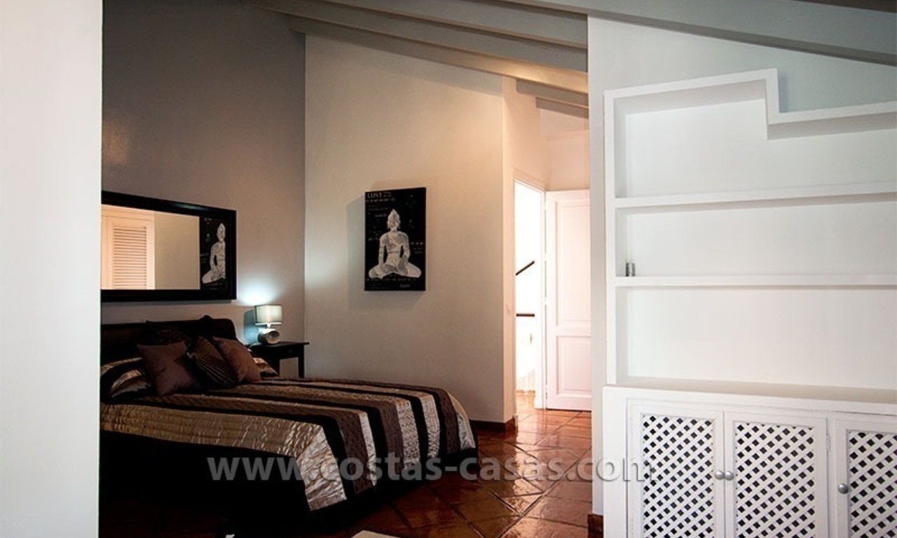 En venta: Villa muy bien situada, amplia y completamente renovada en Marbella 23
