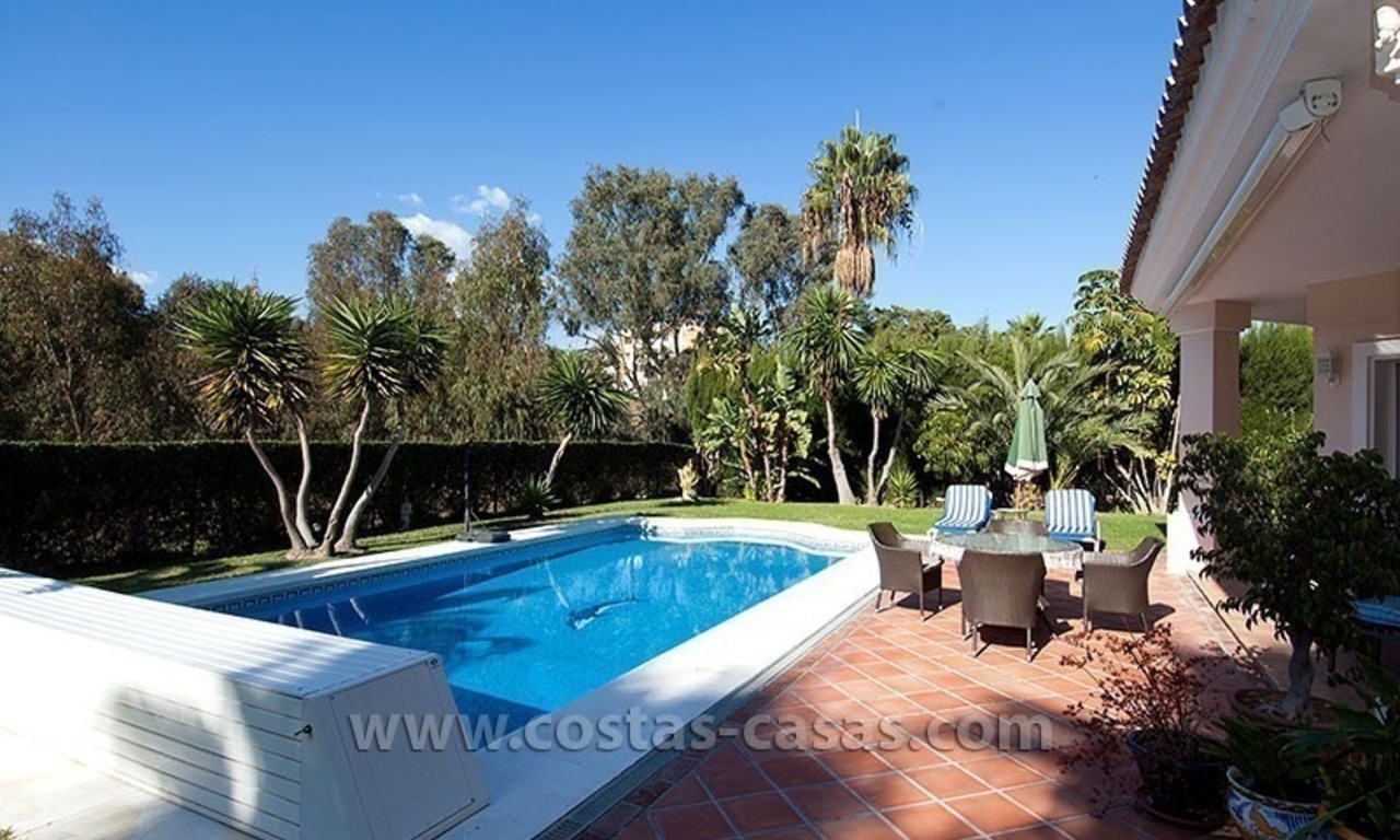 En venta: La Villa Grande, Bien Cuidada en Marbella - Estepona 5