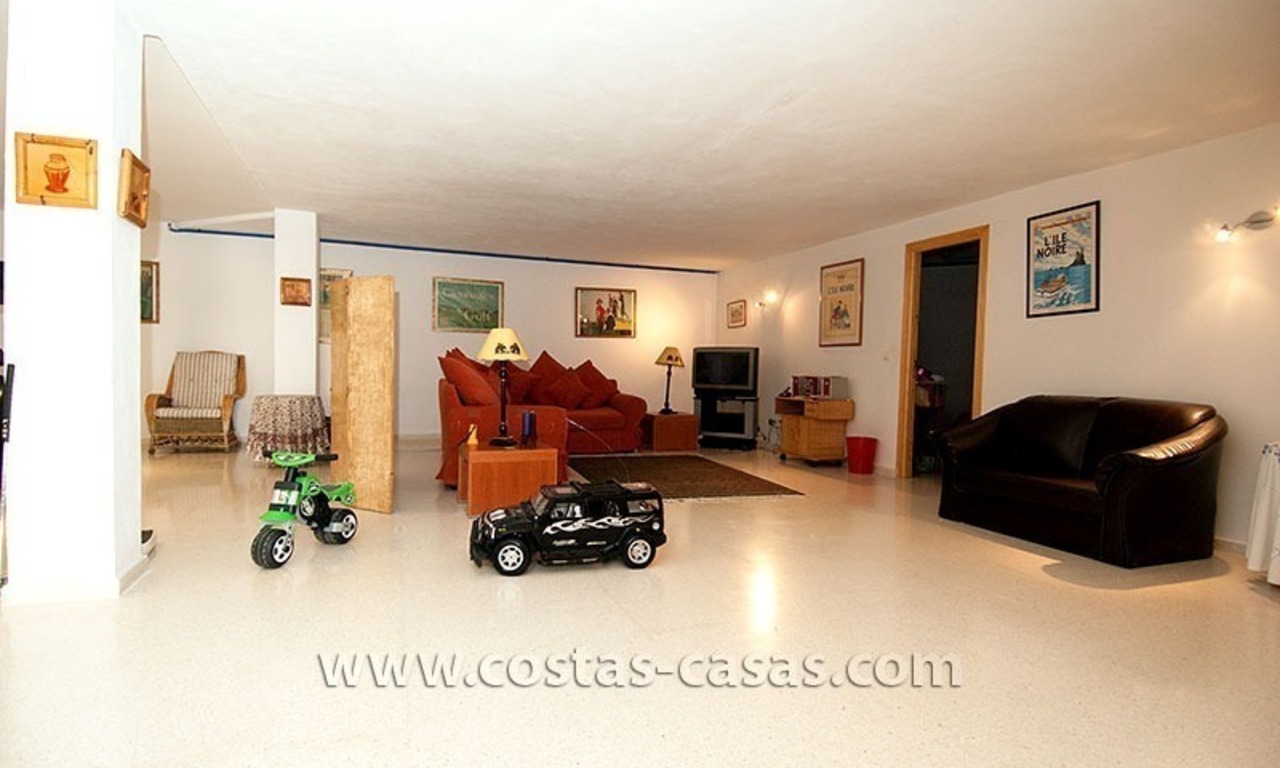 En venta: La Villa Grande, Bien Cuidada en Marbella - Estepona 31