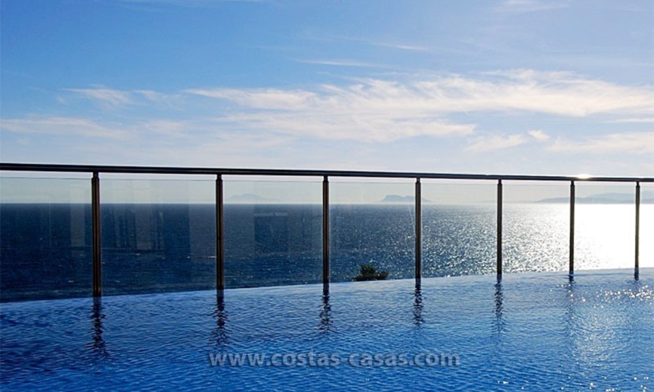 En venta: Nuevos apartamentos junto a la playa en la Nueva Milla de Oro, Marbella - Estepona 8