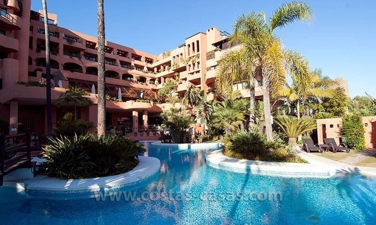 En venta: Apartmento de lujo en el Hotel Kempinski de 5 estrellas, Nueva Milla de Oro, entre Marbella y Estepona 3