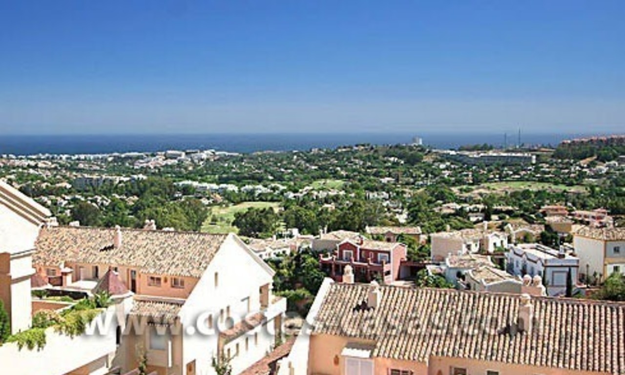Se Vende: Amplio Duplex Ático apartamento en Nueva Andalucía – Marbella 0