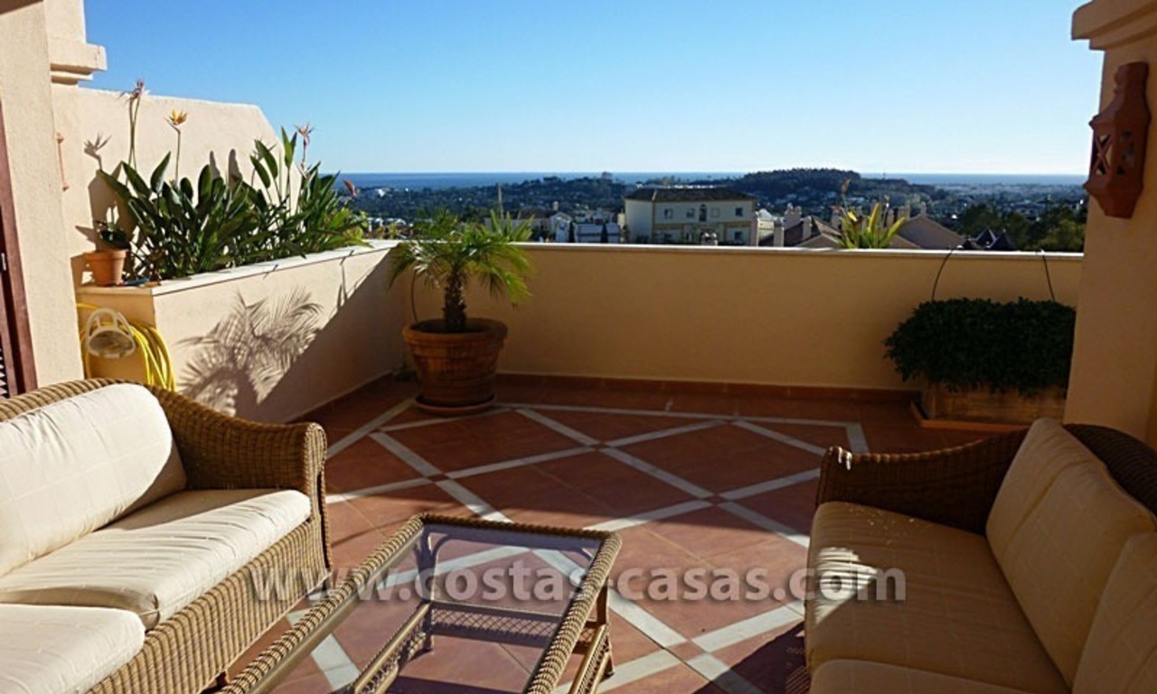 Se Vende: Amplio Duplex Ático apartamento en Nueva Andalucía – Marbella 8