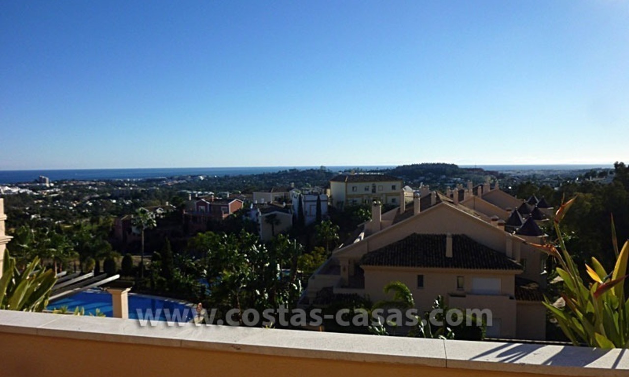 Se Vende: Amplio Duplex Ático apartamento en Nueva Andalucía – Marbella 10