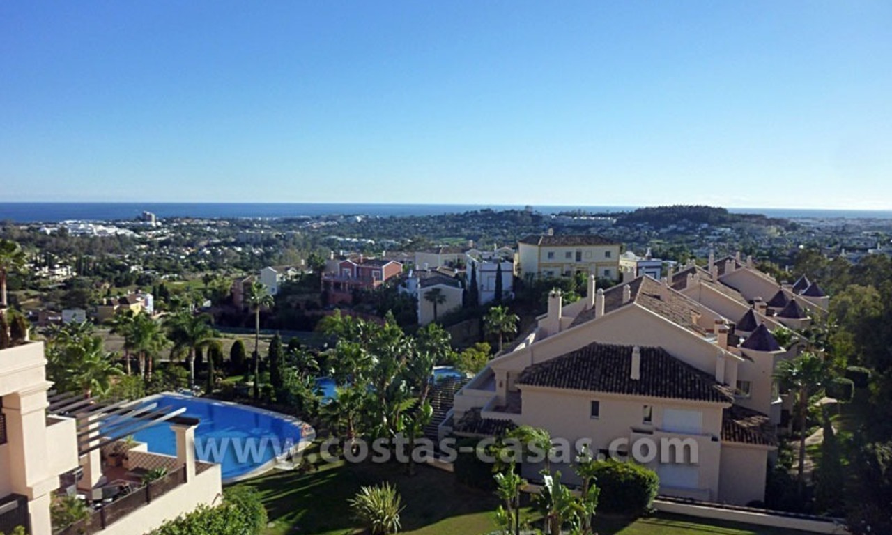 Se Vende: Amplio Duplex Ático apartamento en Nueva Andalucía – Marbella 11