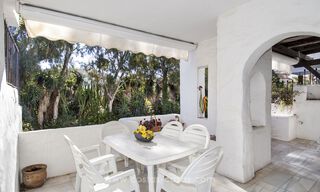 Apartamento junto a la playa en venta en Puerto Banús, Marbella 29656 
