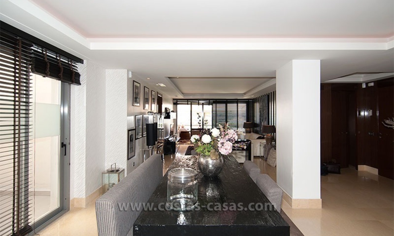 En venta en Marbella - Benahavís: Apartmento moderno de lujo cerca del campo de golf 7