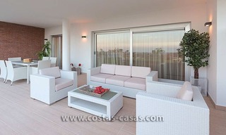 En venta: Nuevos apartamentos modernos en la playa en Estepona 6