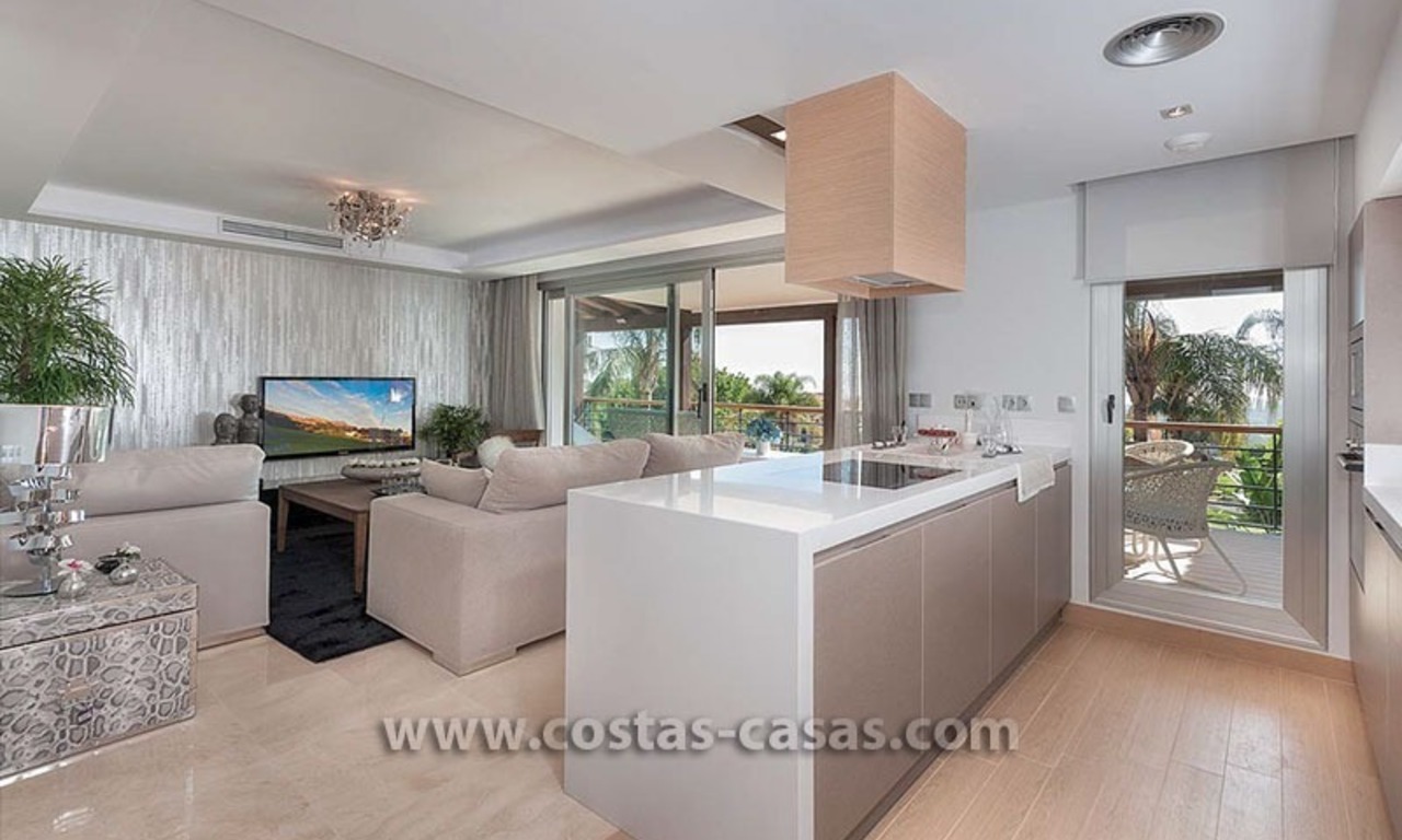 En venta: Nuevos apartamentos modernos en la playa en Estepona 8