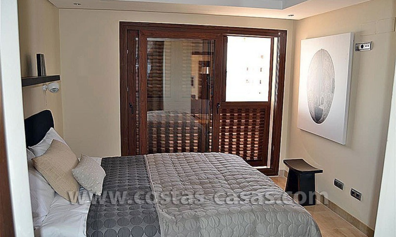 Apartamentos y Aticos modernos a la venta en primera línea de playa, Nueva Milla de Oro, Marbella - Estepona 14