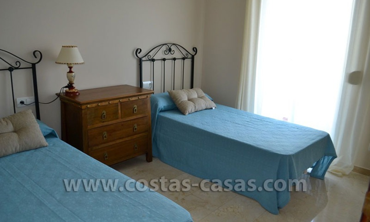 En venta: Casa adosada cerca de la playa e instalaciones en Marbella - Estepona 16