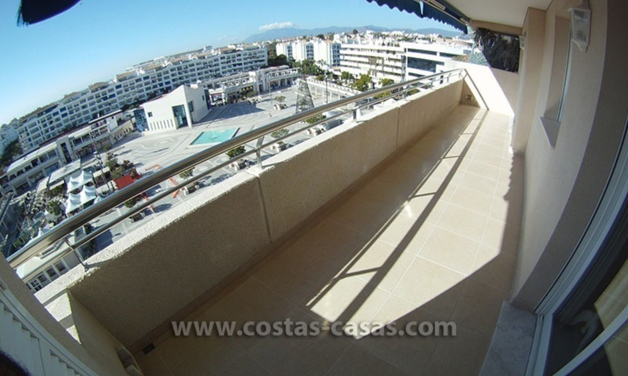 En venta: Apartamento en el centro de Puerto Banús - Marbella 1