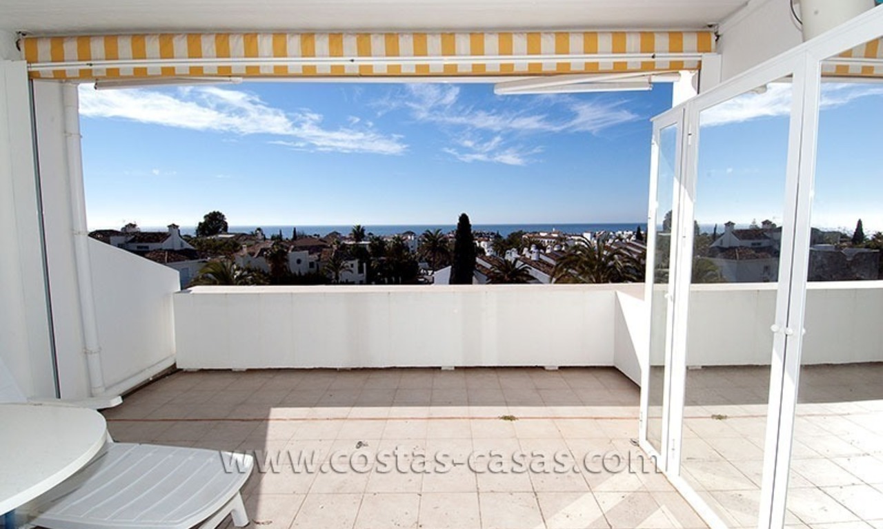 En venta: Apartamento cerca de Puerto Banús, Nueva Andalucía, Marbella 11