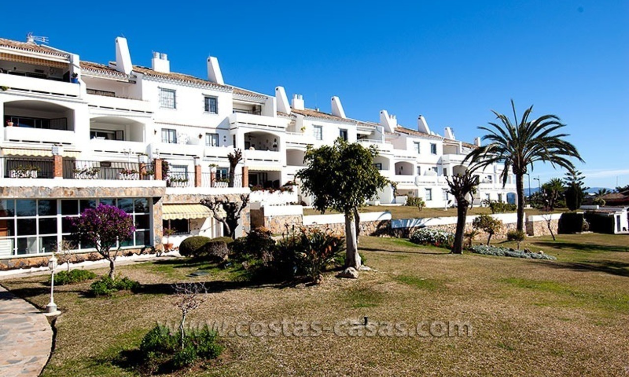 En venta: Apartamento cerca de Puerto Banús, Nueva Andalucía, Marbella 19