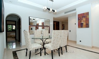 Apartamento en primera linea de playa en venta en el complejo exclusivo, Nueva Milla de Oro, Marbella - Estepona 9