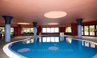 Apartamento en primera linea de playa en venta en el complejo exclusivo, Nueva Milla de Oro, Marbella - Estepona 19