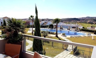 Apartmento moderno de lujo en complejo de Golf para alquiler de corta temporada, Marbella - Benahavis 4