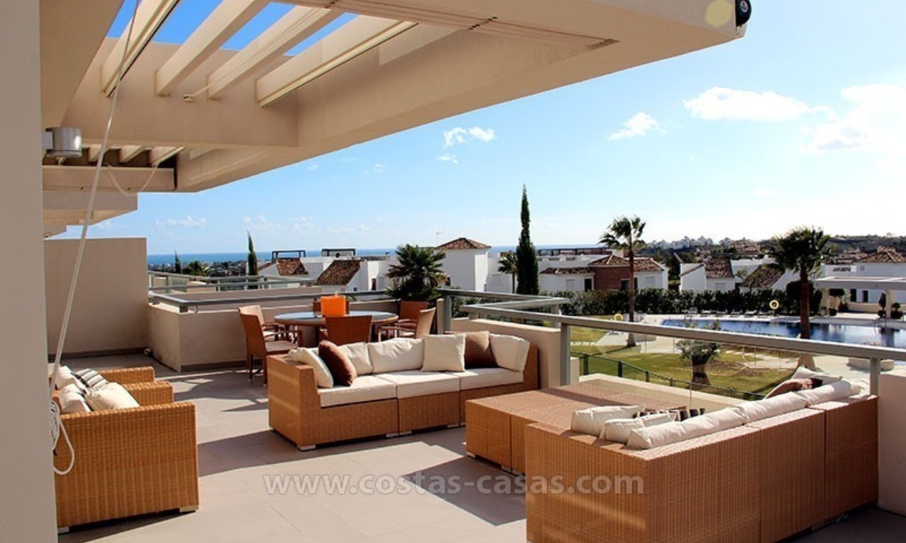 Apartmento moderno de lujo en complejo de Golf para alquiler de corta temporada, Marbella - Benahavis 0