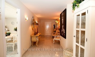 En venta: Exclusivo Apartamento en Playas del Duque - Primera Linea de Playa en Puerto Banús, Marbella 14