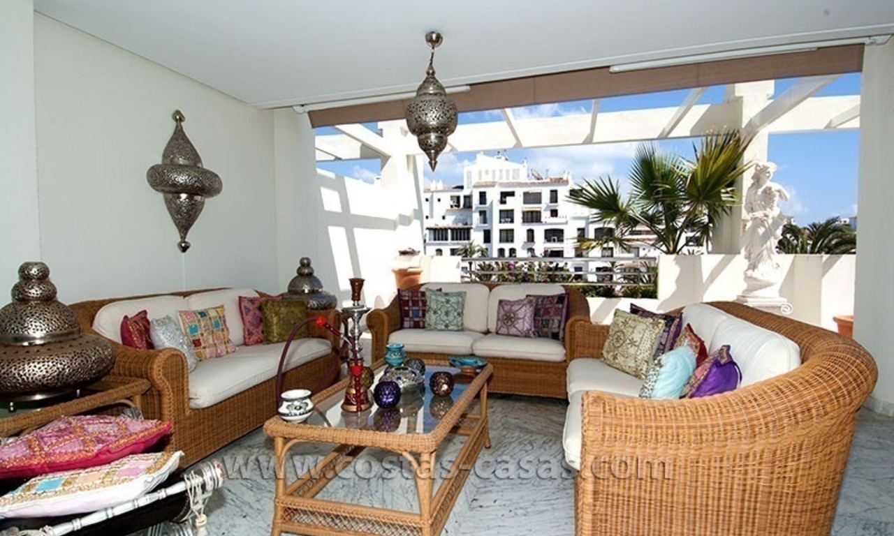 En venta: Apartamento en Playas del Duque - Primera Linea de Playa en Puerto Banús, Marbella 6