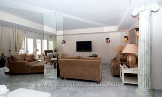 En venta: Apartamento en Playas del Duque - Primera Linea de Playa en Puerto Banús, Marbella 11