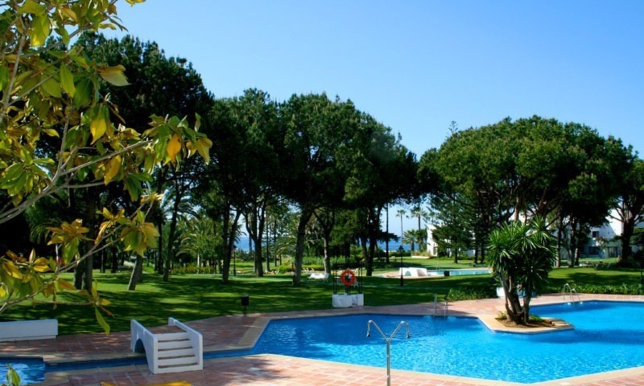 En venta: Exclusivo Apartamento en Playas del Duque - Primera Linea de Playa en Puerto Banús, Marbella 28
