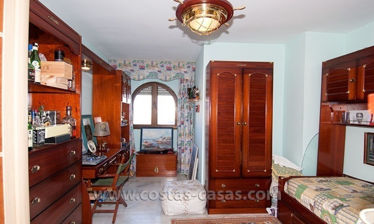 En venta: Apartamento cerca de playa en Puerto Banús, Marbella 14