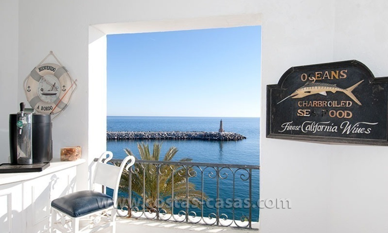 En venta: Apartamento cerca de playa en Puerto Banús, Marbella 6