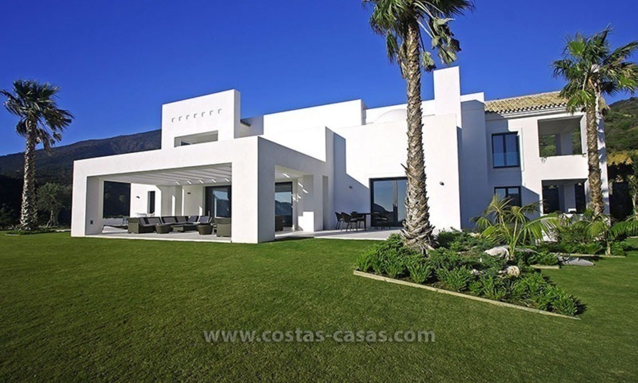En Venta: Nueva Villa de estilo moderno en La Zagaleta entre Benahavís y Marbella 1