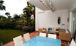 En venta: Casa amplia con acceso a la playa privada, Nueva Milla de Oro, Marbella - Estepona 0