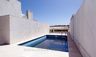 En venta: Moderno Apartamento de golf en prestigiosa parte de Marbella 7