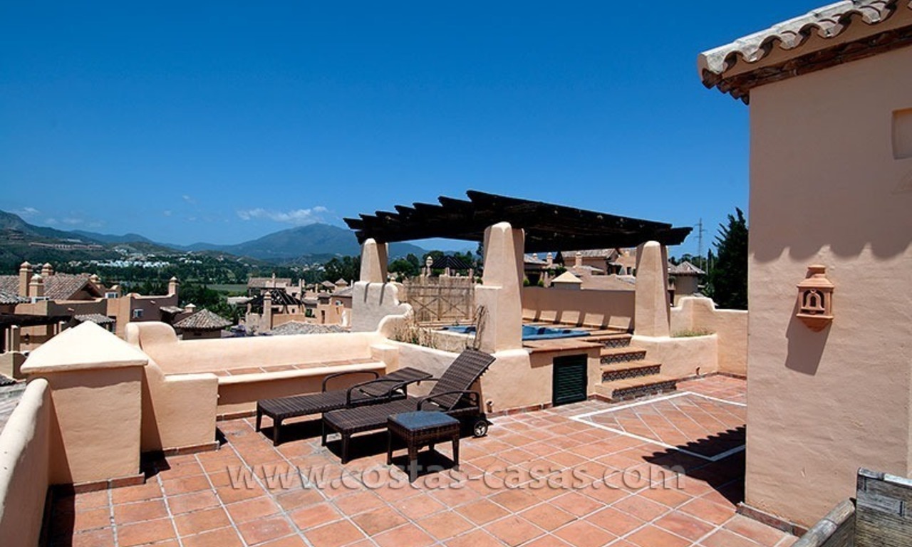 Venta: Apartamento duplex de Golf de estilo Andaluz, Estepona - Marbella Oeste 2