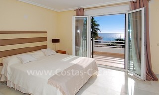 Casa adosada frente al mar, en primera línea de playa en alquiler vacacional, Nueva Milla de Oro, Marbella - Estepona 11