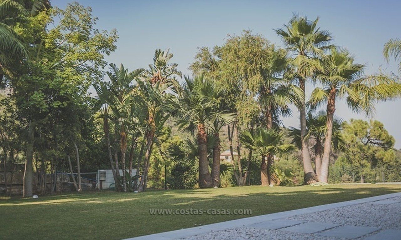 En venta: Villa moderna de lujo, exclusiva zona, Milla de Oro - Marbella 33