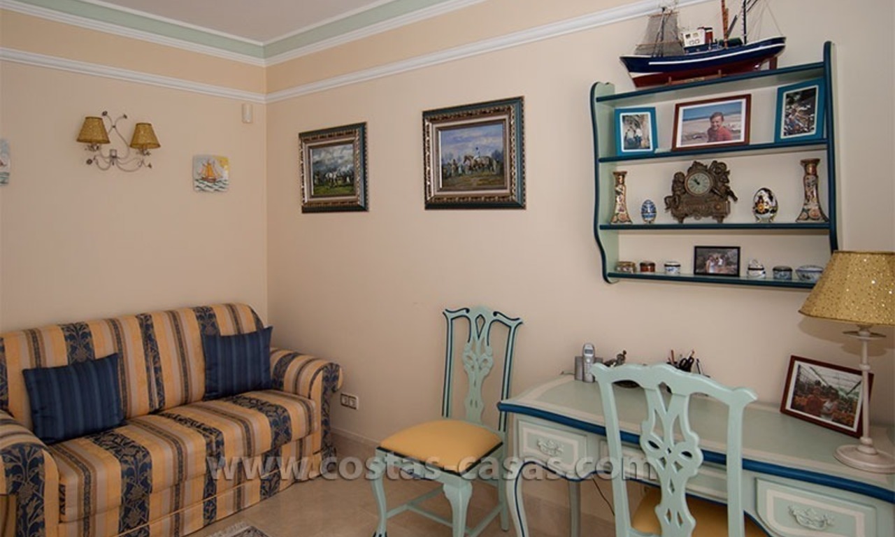 En venta: Villa de lujo en estilo Mediterraneo, Milla de Oro - Marbella 35