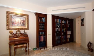 En venta: Villa de lujo en estilo Mediterraneo, Milla de Oro - Marbella 41