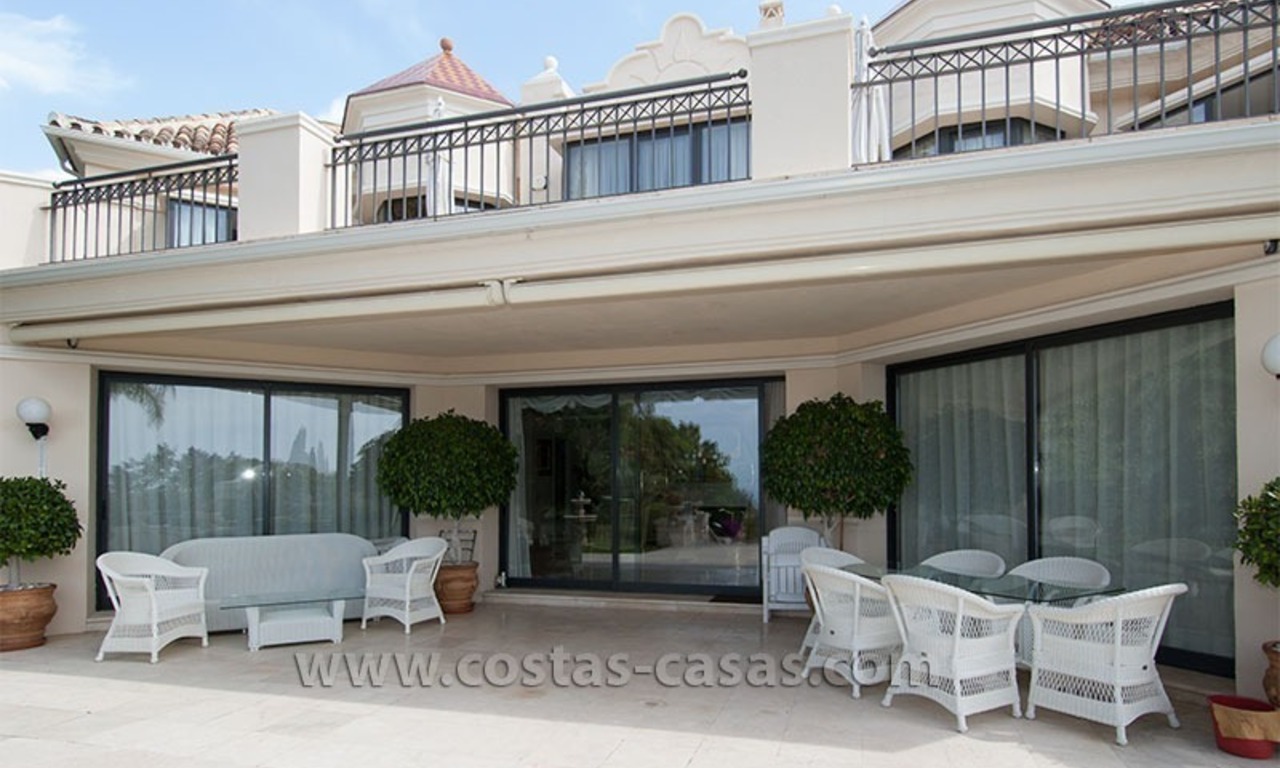 En venta: Villa de lujo en estilo Mediterraneo, Milla de Oro - Marbella 3