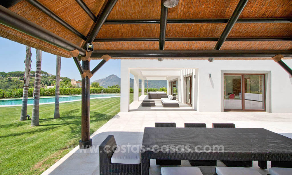 Villa de estilo contemporáneo en venta en La Zagaleta entre Benahavís y Marbella 22729