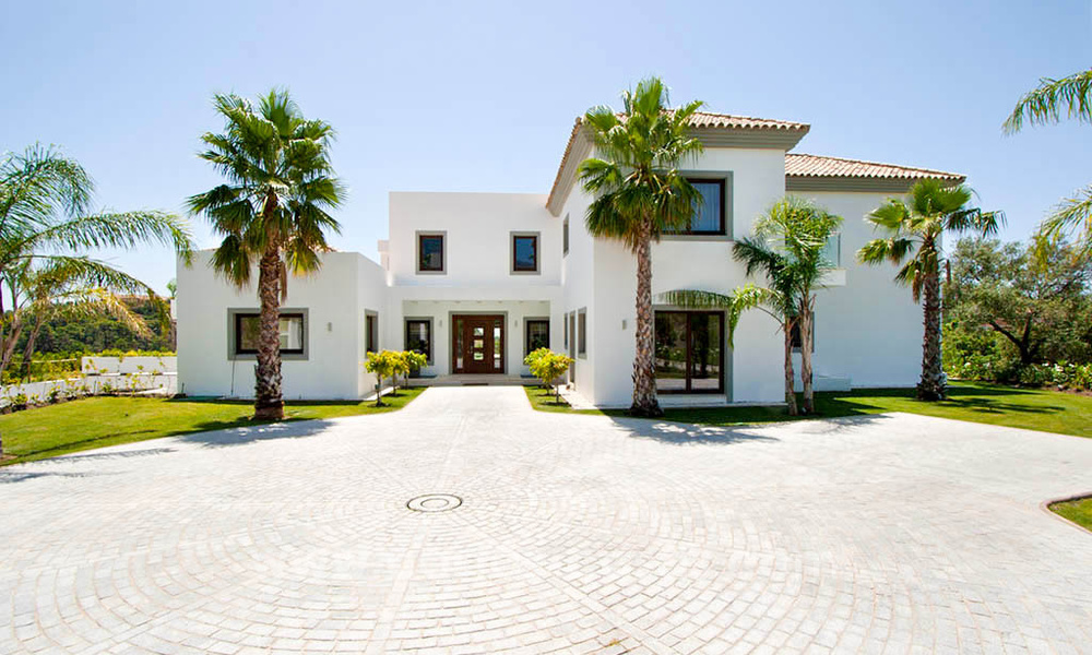 Villa de estilo contemporáneo en venta en La Zagaleta entre Benahavís y Marbella 22732