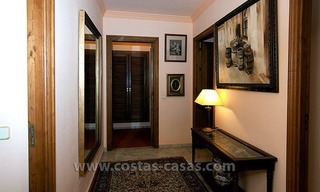 En venta: Villa en primera linea de playa, Marbella Oeste 16