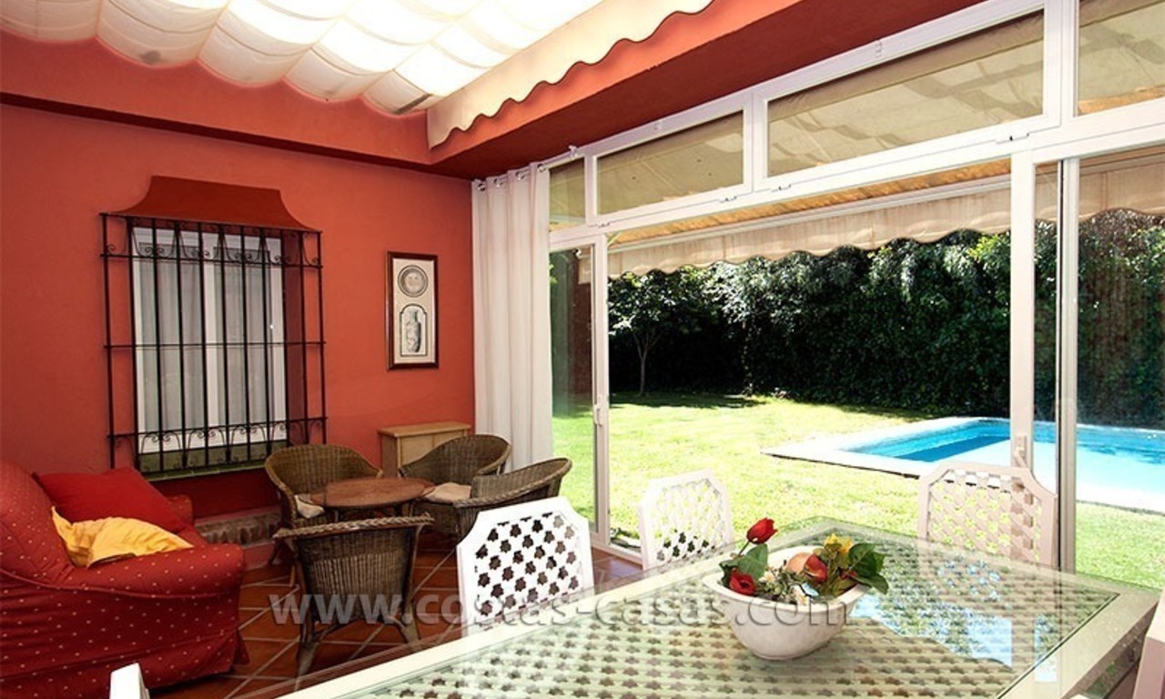 En venta: Villa en primera linea de playa, Marbella Oeste 18